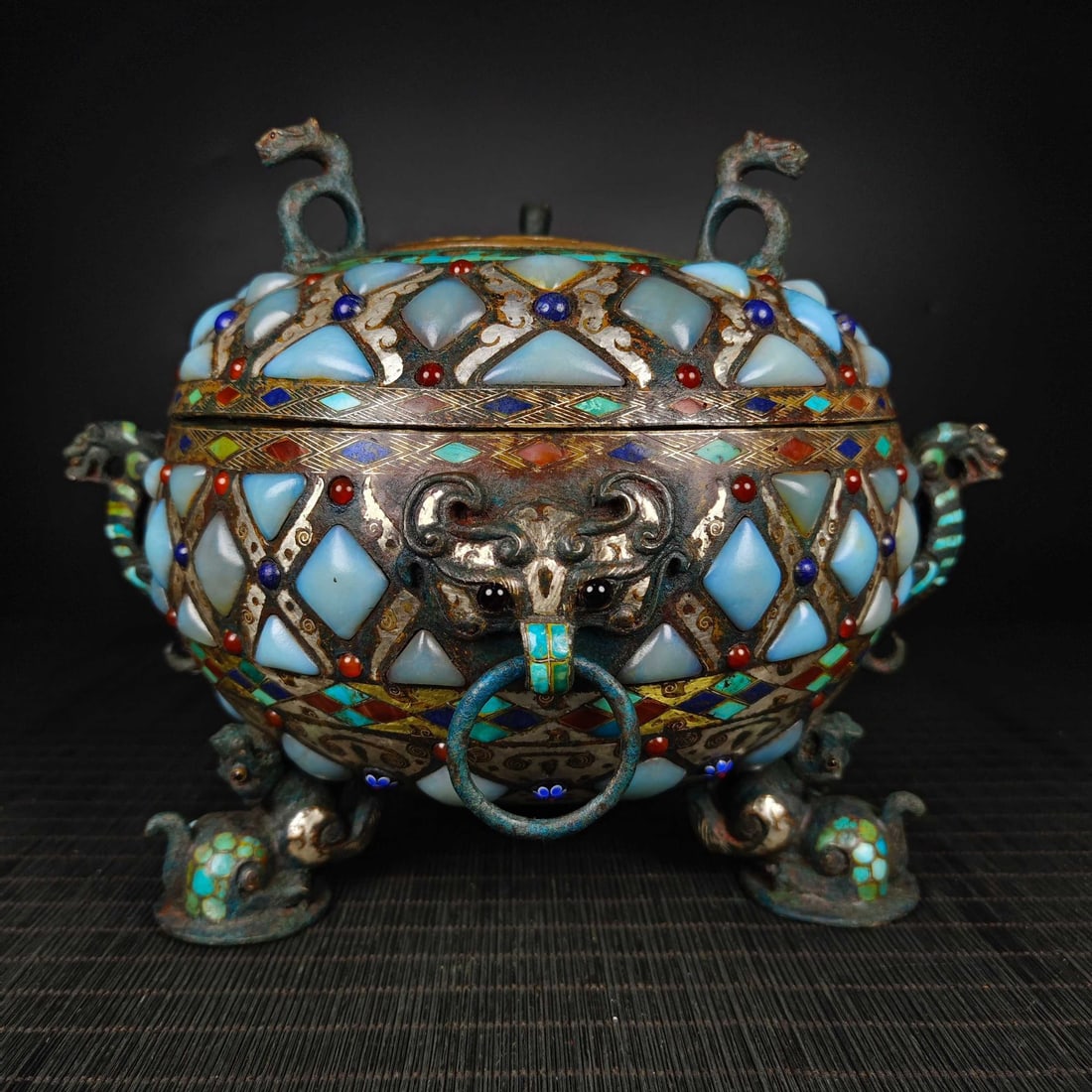 An Exquisite Bronze Inlaid Gold And Silver Inlaid Turquoise Beast-legs Censer: An Exquisite Bronze Inlaid Gold And Silver Inlaid Turquoise Beast-legs Censer,Han Dynasty,China,Size:8.7inx11.8in,Weight:4000g