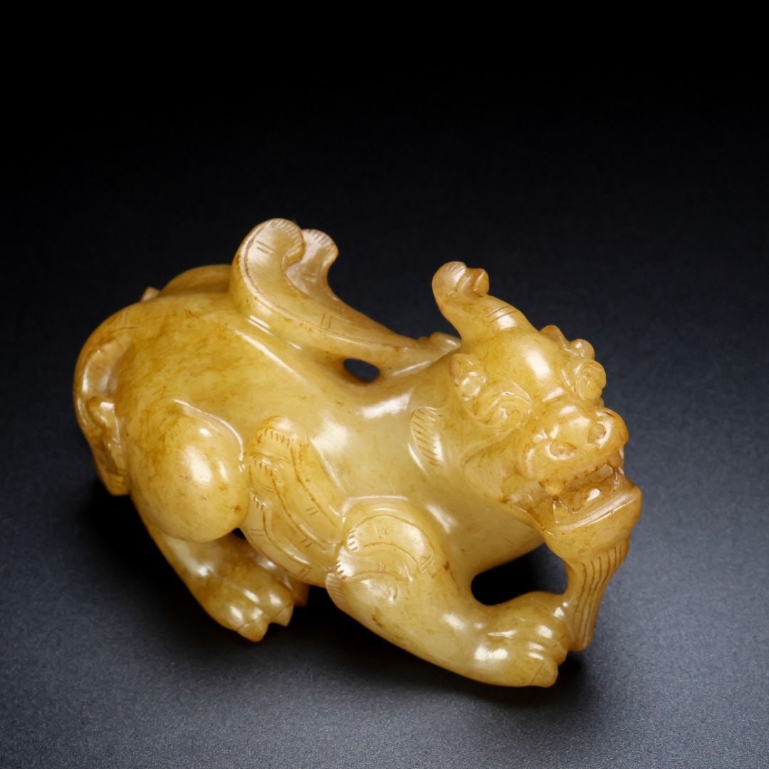 An Exquisite Hotan Jade Beast - 9