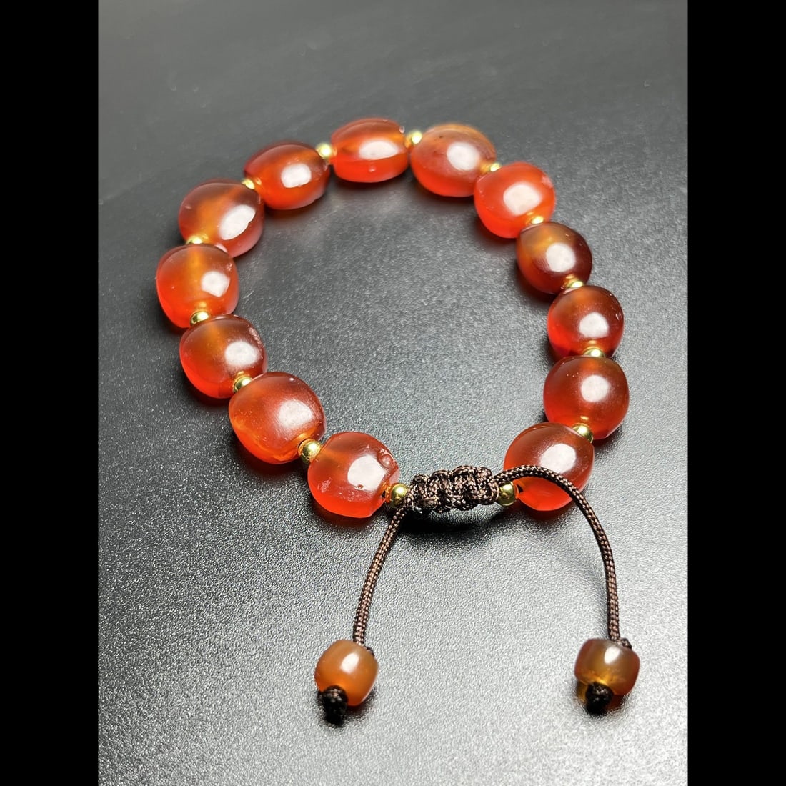 An Exquisite Agate Bracelets - 2
