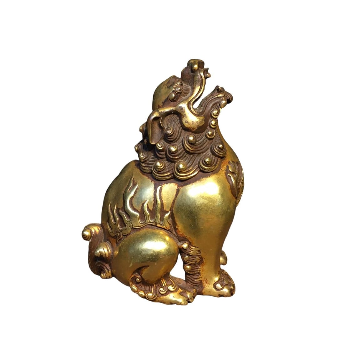 An Exquisite Gilt Bronze Auspicious Beast Ornament: An Exquisite Gilt Bronze Auspicious Beast Ornament,Qing Dynasty, China,Size:1.6inx1.6inx2.4in,Weight:260g 铜鎏金瑞兽摆件,中国清代