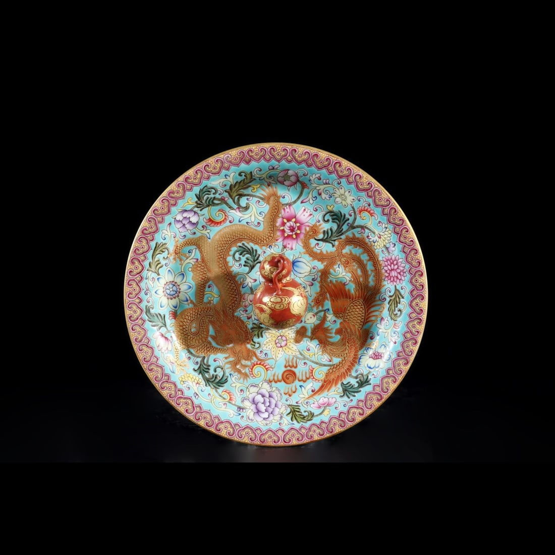 An Exquisite Famille-Rose Dragon and Phoenix Pattern Gourd Plate: An Exquisite Famille-Rose Dragon and Phoenix Pattern Gourd Plate,Qing Dynasty, China,Qianlong Six-character Mark,Size:1inx6.5in 粉彩龙凤纹葫芦盘,中