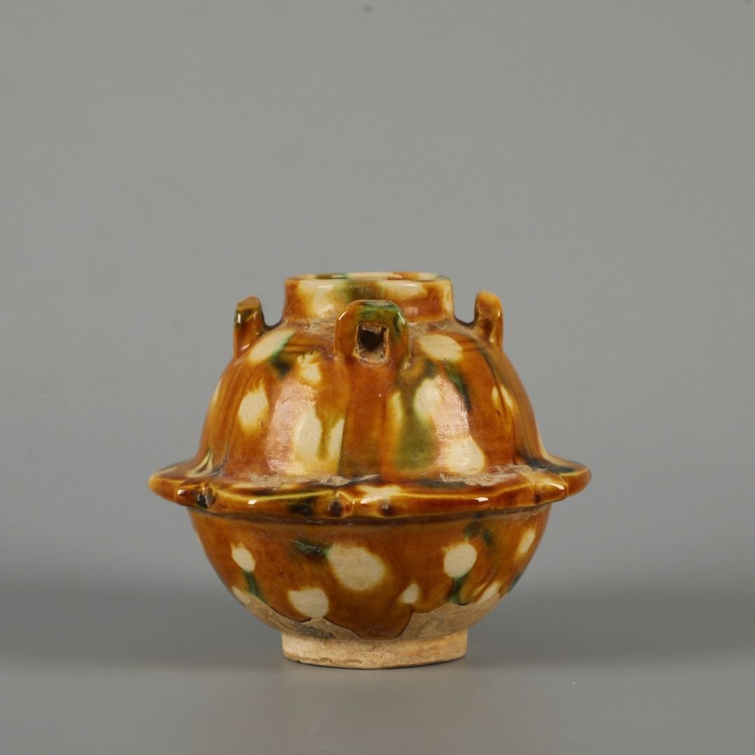 An Exquisite Tang Tri-Color Glazed Pottery Jar: An Exquisite Tang Tri-Color Glazed Pottery Jar,Tang Dynasty, China,Size:3.9inx3.7in 唐三彩罐,中国唐代