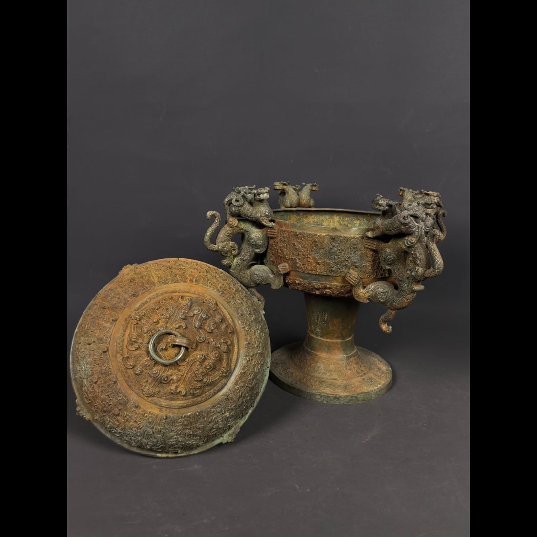 An Exquisite Bronze Pan‑Chi Pattern Jar - 2