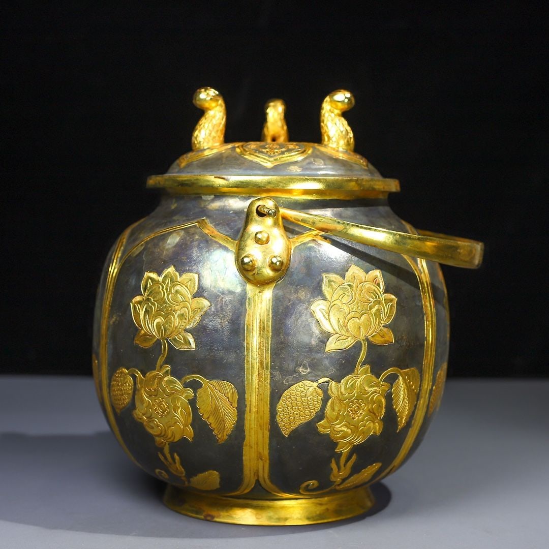 An Exquisite Gilt Copper Flower Pattern Ewer - 2