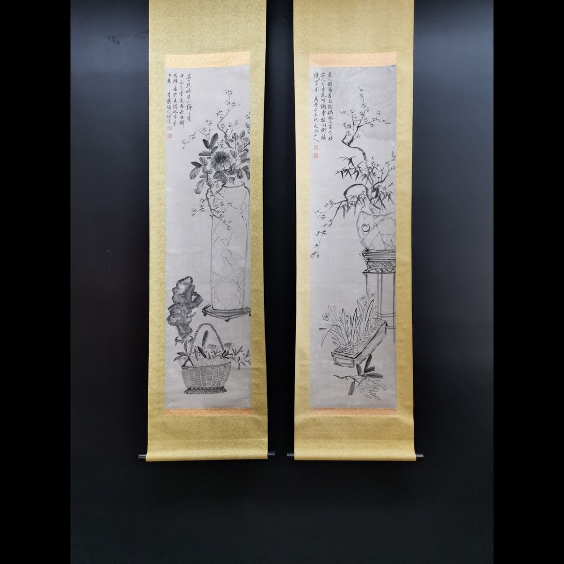 A pair of Chinese Vertical Scroll Ink Painting of Antique on Paper: A pair of Chinese Vertical Scroll Ink Painting of Antique on Paper,Ming Dynasty, China,Xu Wei,without frame size:13.2inx52in 一对中国水墨纸本博