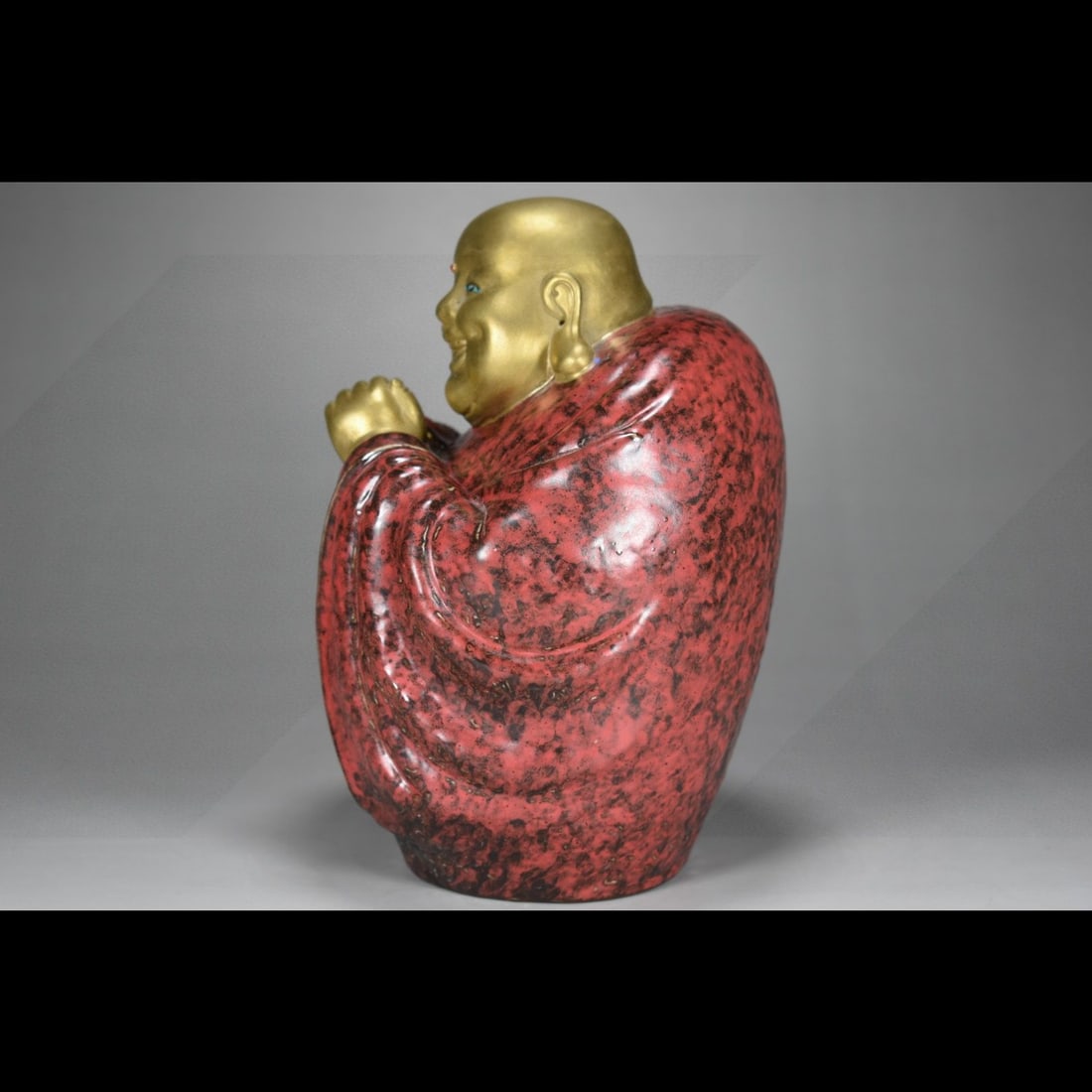 An Exquisite Ruby Red Glazed Gilt Arhat Ornament - 4