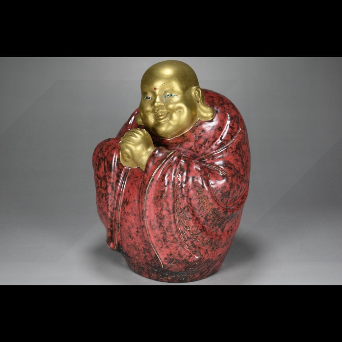 An Exquisite Ruby Red Glazed Gilt Arhat Ornament - 5
