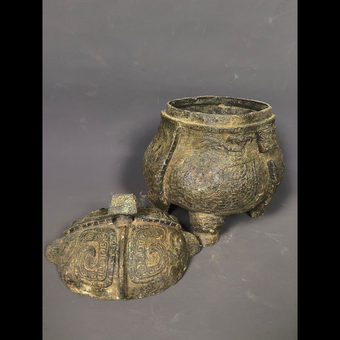 An Exquisite Bronze Bird Pattern Jar - 3
