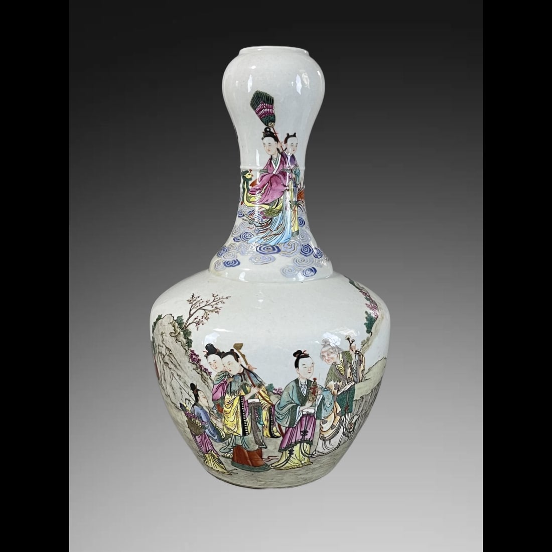 An Exquisite Famille-Rose Character and Story Pattern Vase: An Exquisite Famille-Rose Character and Story Pattern Vase,Qing Dynasty, China,Yongzheng Four-character Mark,Size:13.4in 粉彩人物故事纹瓶,中ࢲ