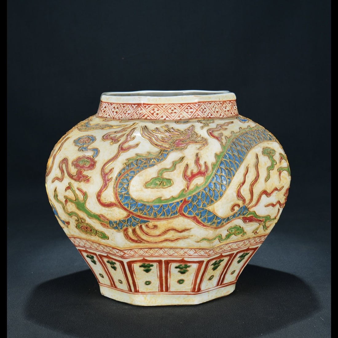 An Exquisite Wucai Dragon Pattern Octagonal Jar - 2