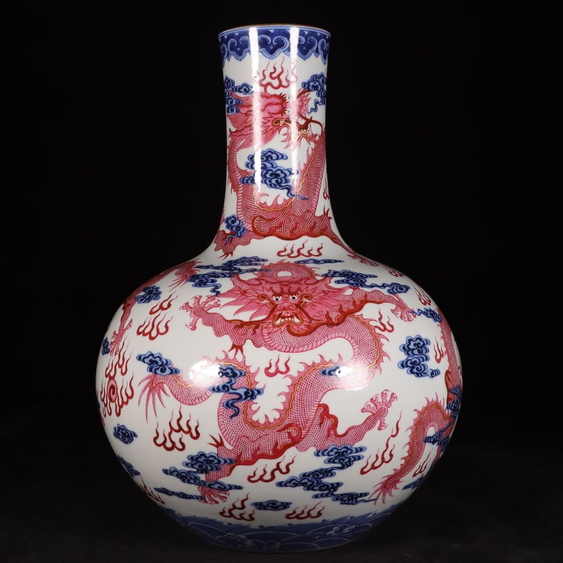 An Exquisite Blue and White Gem Red Glazed Dragon Pattern Vase: An Exquisite Blue and White Gem Red Glazed Dragon Pattern Vase,Qing Dynasty, China,Qianlong Six-character Mark,Size:14.2inx3.1inx10.6inx5.3in 青花宝石红釉龙&#