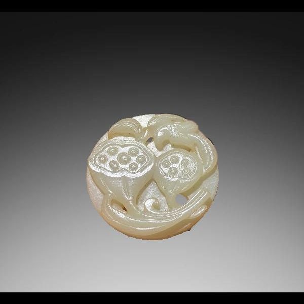 An Exquisite Hotan Jade Lotus Root Pendant: An Exquisite Hotan Jade Lotus Root Pendant,Qing Dynasty, China,Size:2.1inx0.4in,Weight:54g 和田玉莲藕佩,中国清代