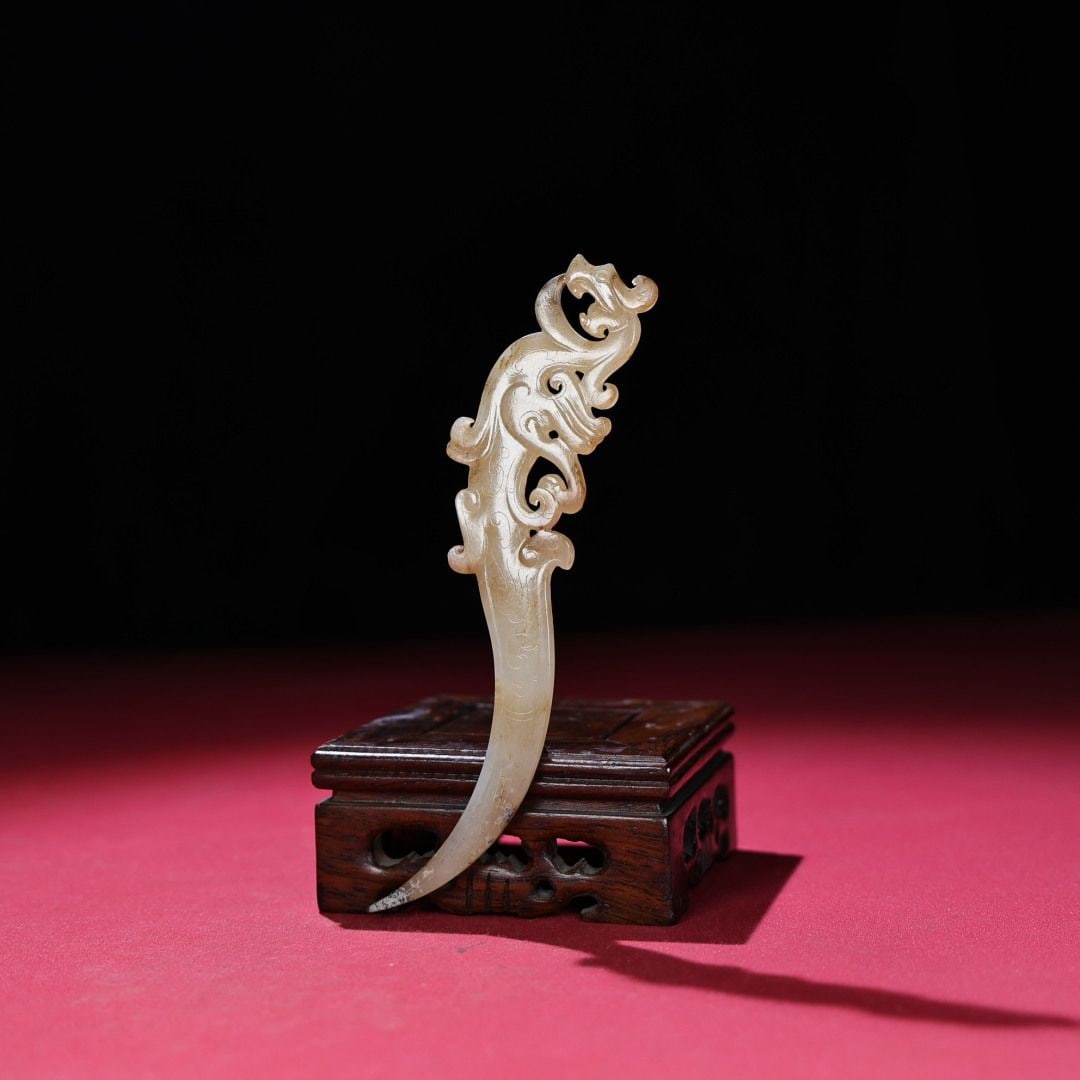 An Exquisite Hotan Jade Accessory - 7