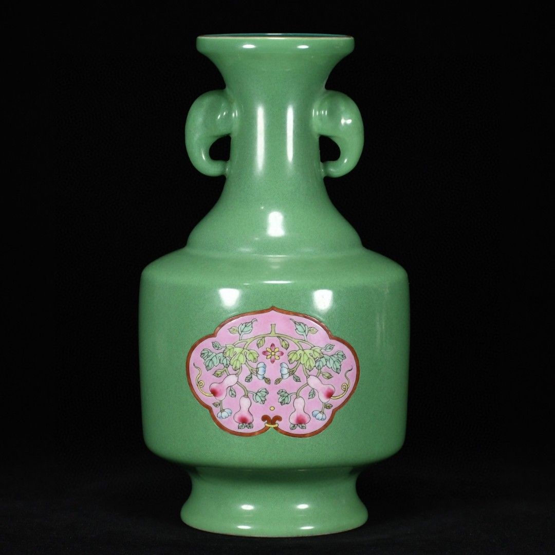 An Exquisite Apple Green Glaze Gilt Gourd Pattern Elephant-Ears Vase: An Exquisite Apple Green Glaze Gilt Gourd Pattern Elephant-Ears Vase,Qing Dynasty, China,Qianlong Six-character Mark,Size:9.8inx5.9in