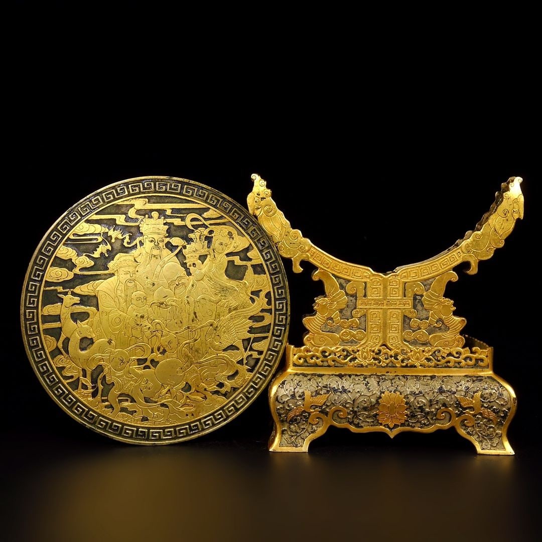 An Exquisite Gilt Bronze Screen - 3