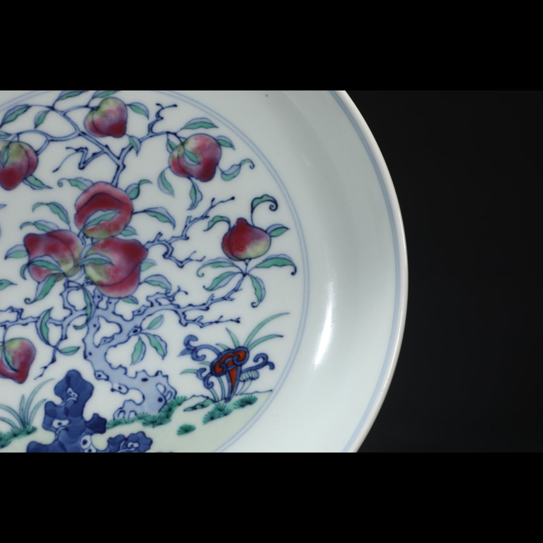 An Exquisite Doucai Peach Pattern Plate - 5