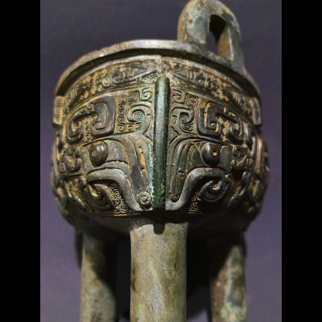 An Exquisite Bronze Beast‑Face Pattern Censer - 3
