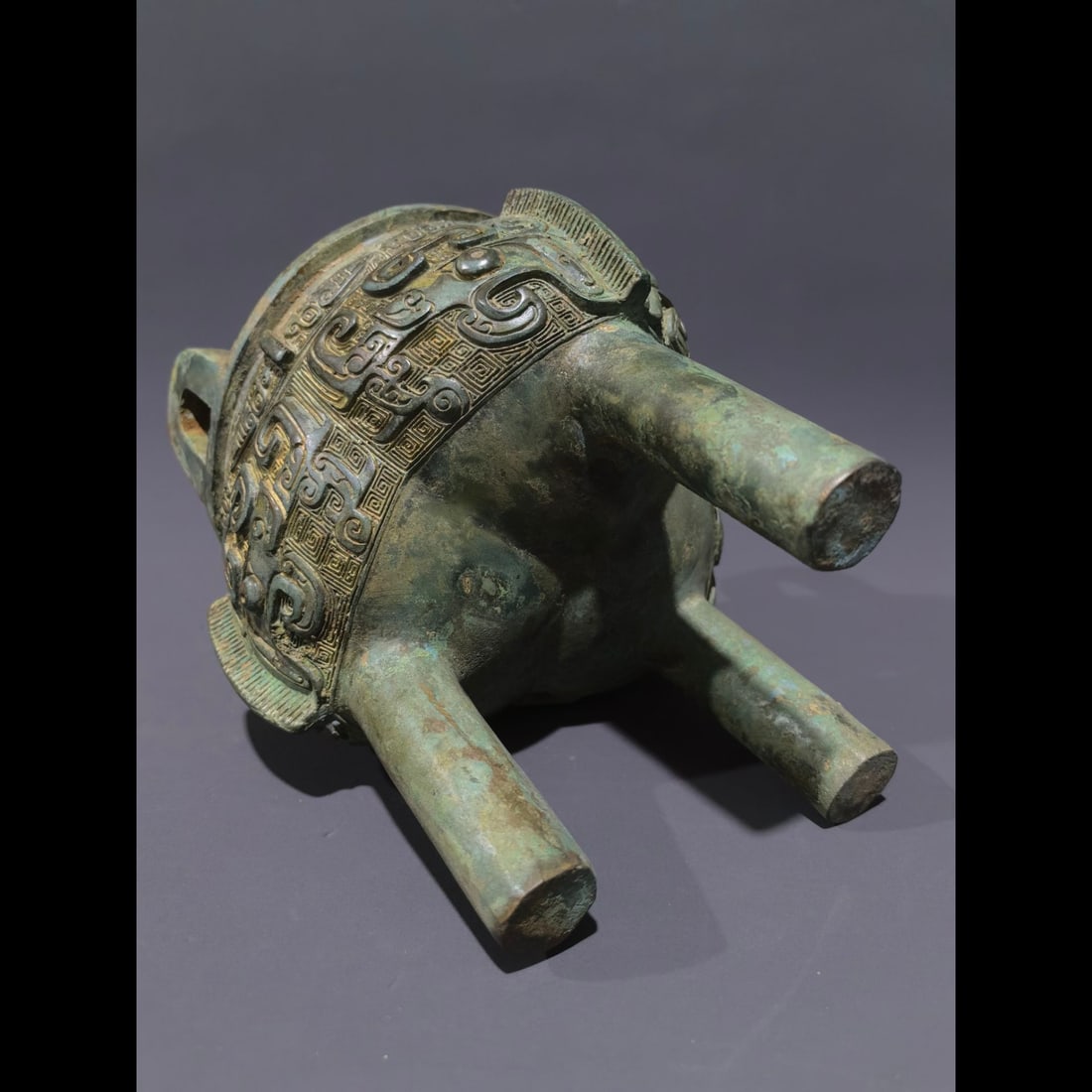 An Exquisite Bronze Beast‑Face Pattern Censer - 7