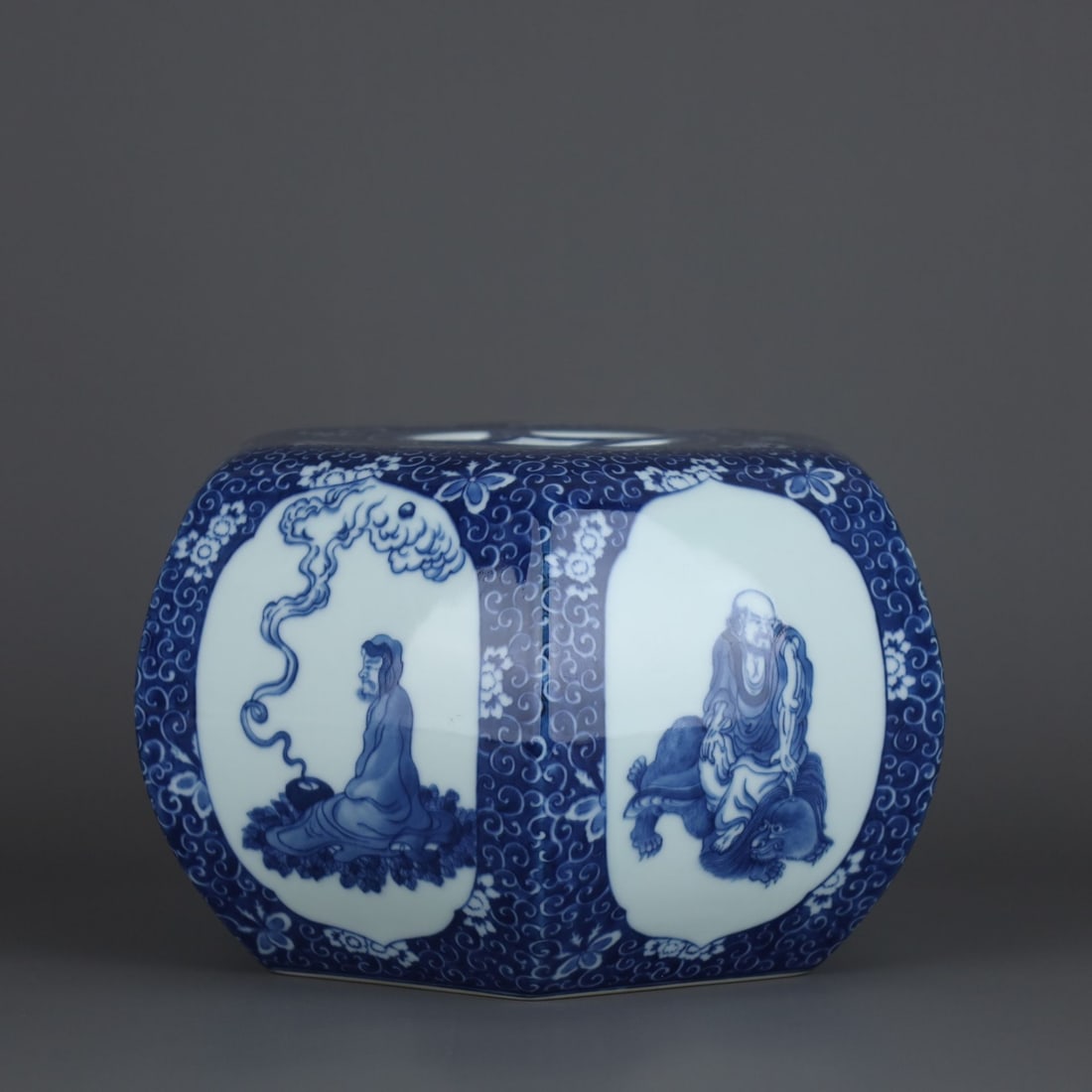 An Exquisite Blue and White Arhat Pattern Stool - 3