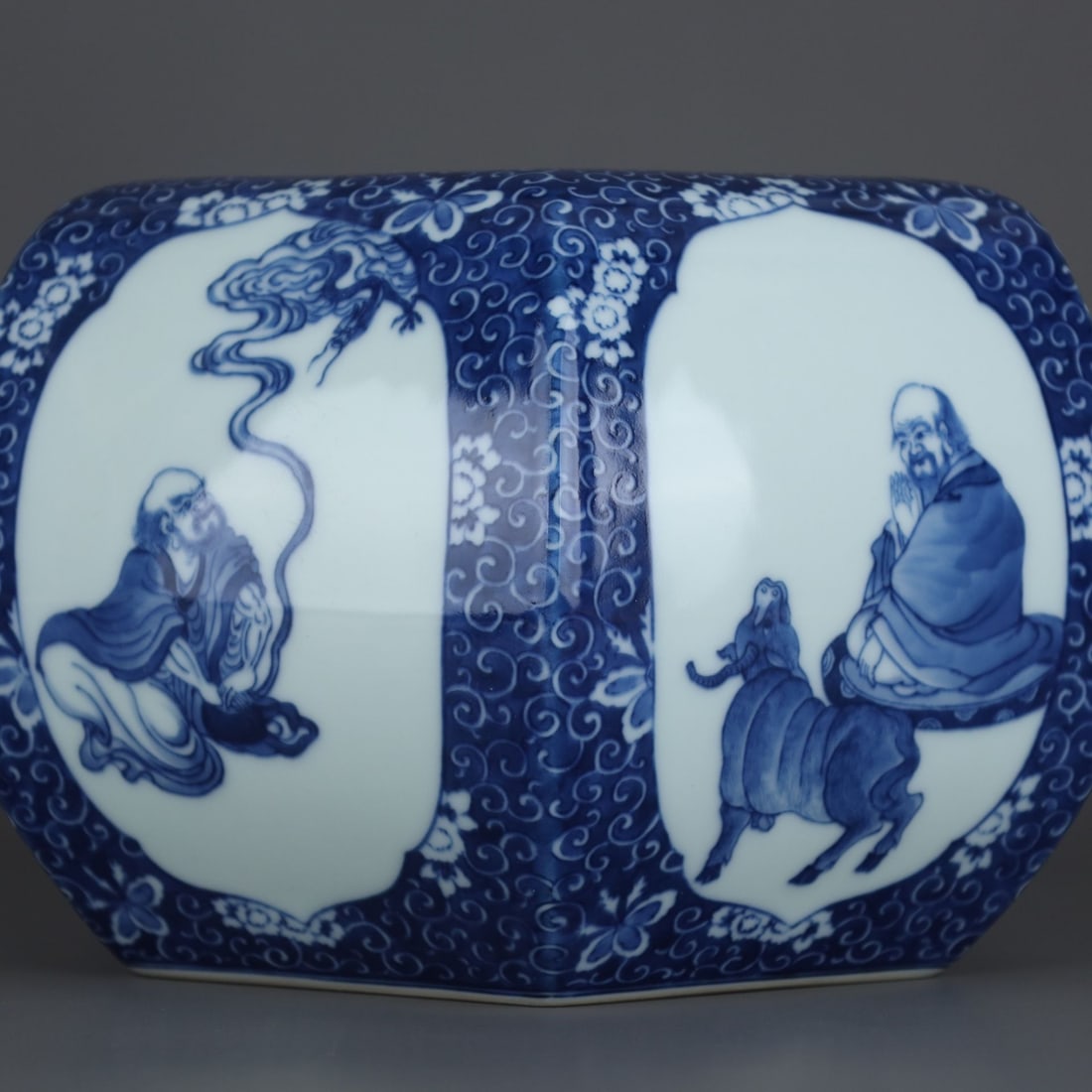 An Exquisite Blue and White Arhat Pattern Stool - 7