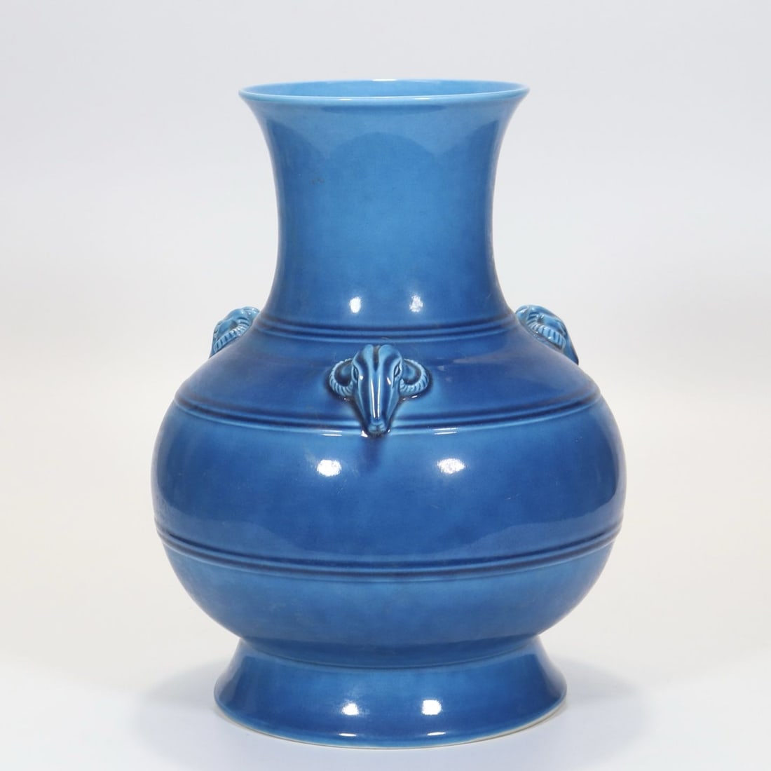 An Exquisite Peacock-Blue Glazed Sheep-Head String Pattern Vase - 2