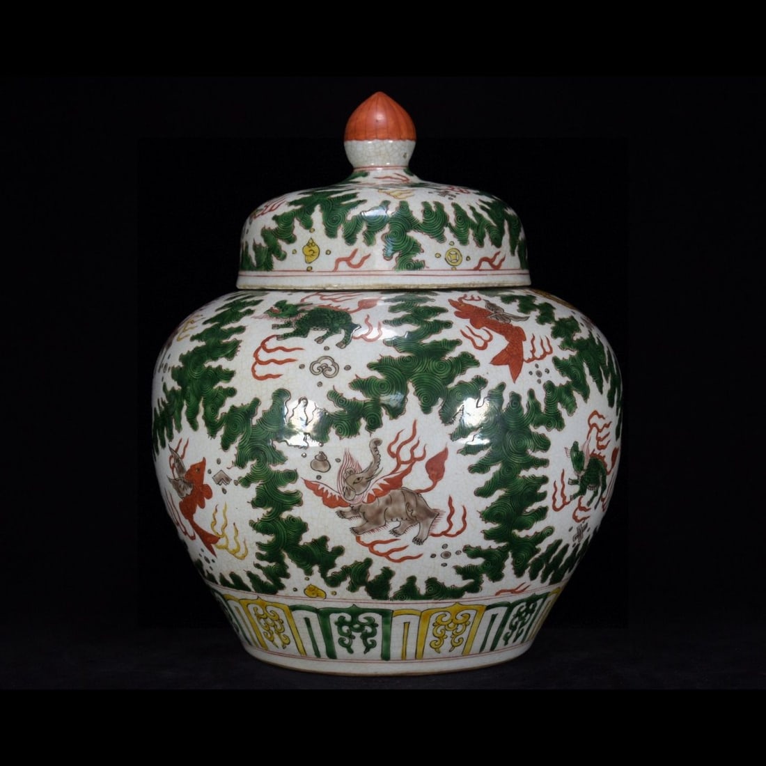 An Exquisite Wucai Auspicious Beast Pattern Jar - 3