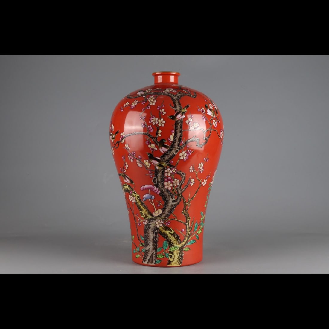 An Exquisite Coral Red Glazed Flower and Bird Pattern Vase: An Exquisite Coral Red Glazed Flower and Bird Pattern Vase,Qing Dynasty, China,Yongzheng Six‑character Mark,Size:15inx9.3in