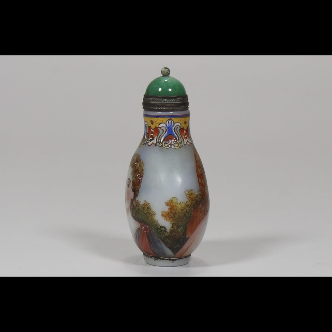 An Exquisite Enamel Figures Pattern Snuff Bottle - 2