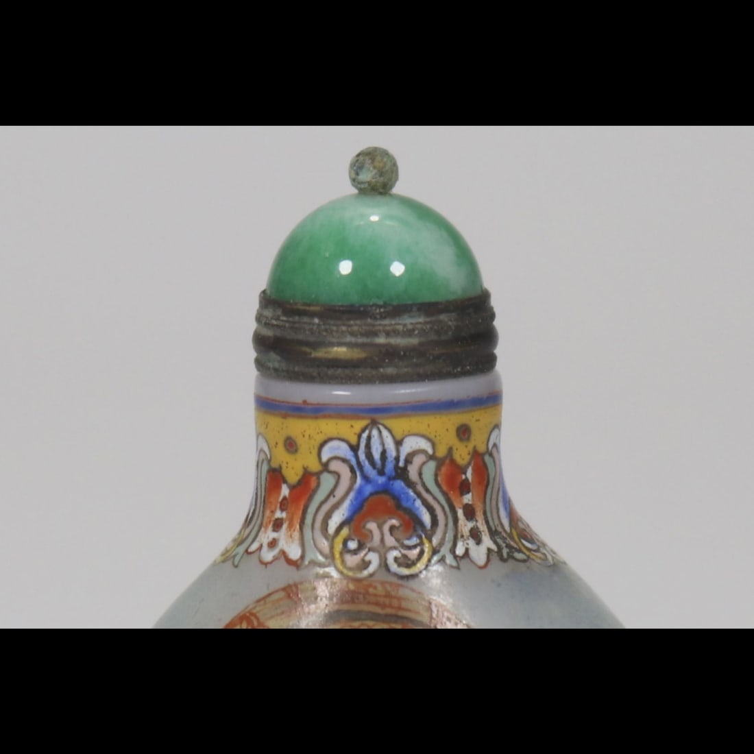 An Exquisite Enamel Figures Pattern Snuff Bottle - 5