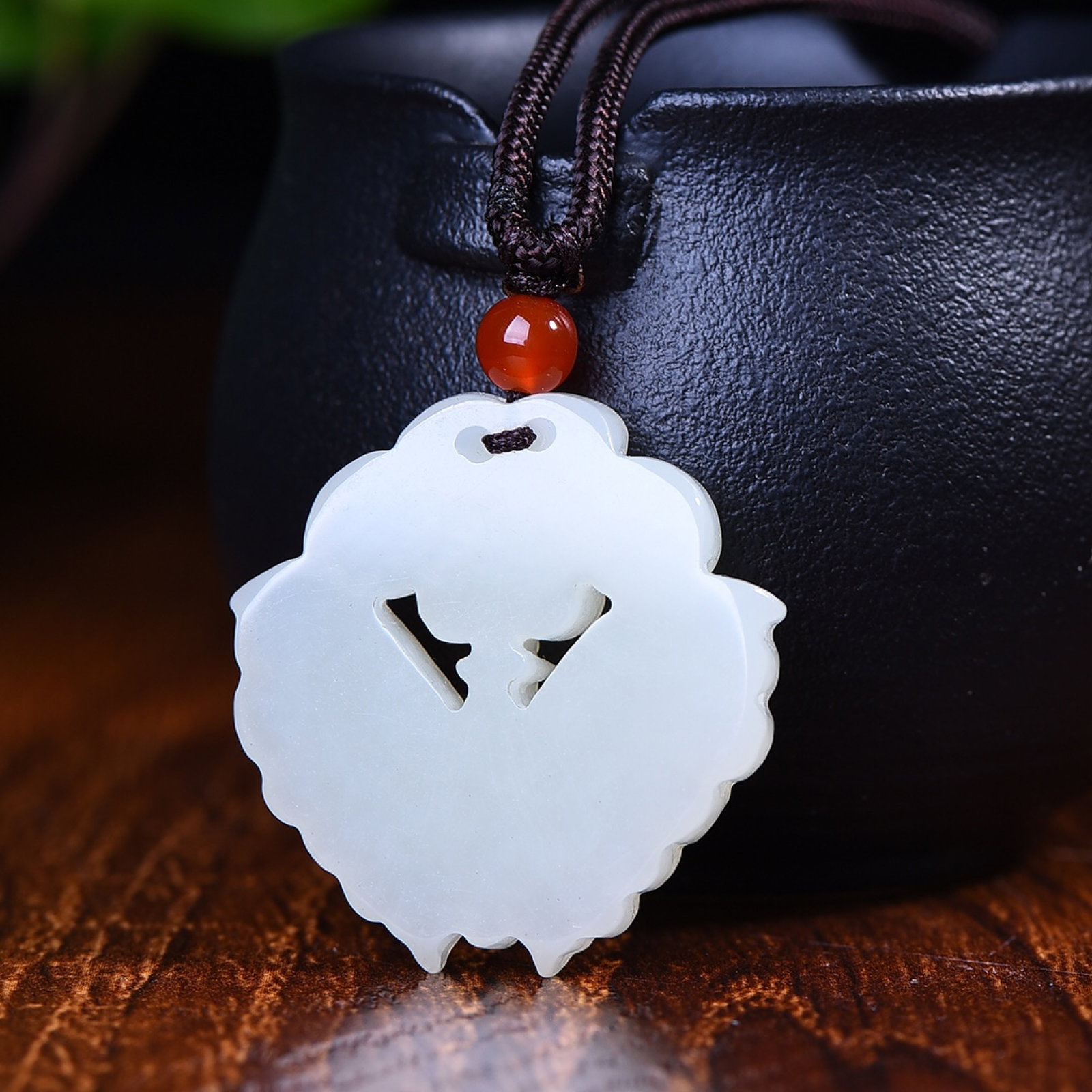 An Exquisite White Jade Butterfly Pendant - 5
