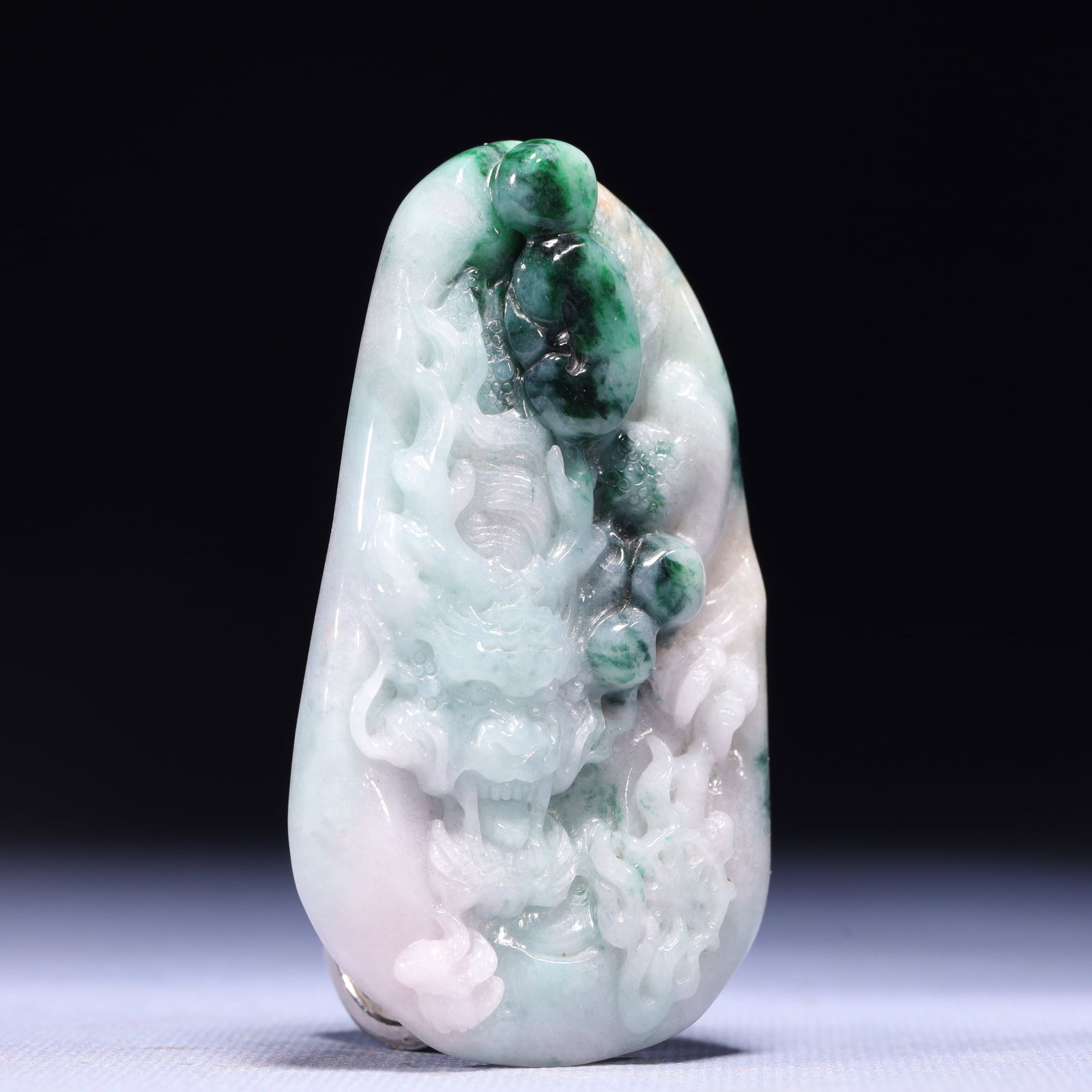 An Exquisite Jadeite Dragon Pattern Pendant - 3