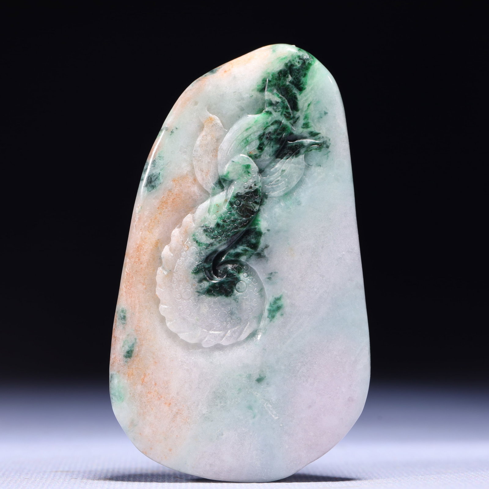 An Exquisite Jadeite Dragon Pattern Pendant - 4