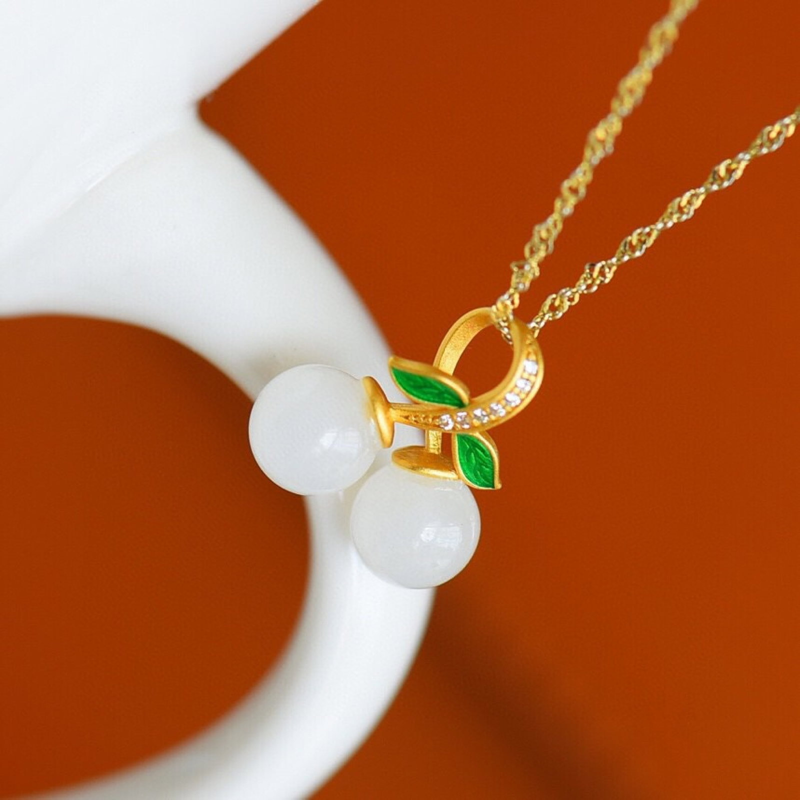 An Exquisite Sterling Silver-Gold Plated Inlaid White Jade Pendant , Inlaid Diamond: An Exquisite Sterling Silver-Gold Plated Inlaid White Jade Pendant , Inlaid Diamond , Size :0.3inx0.3in