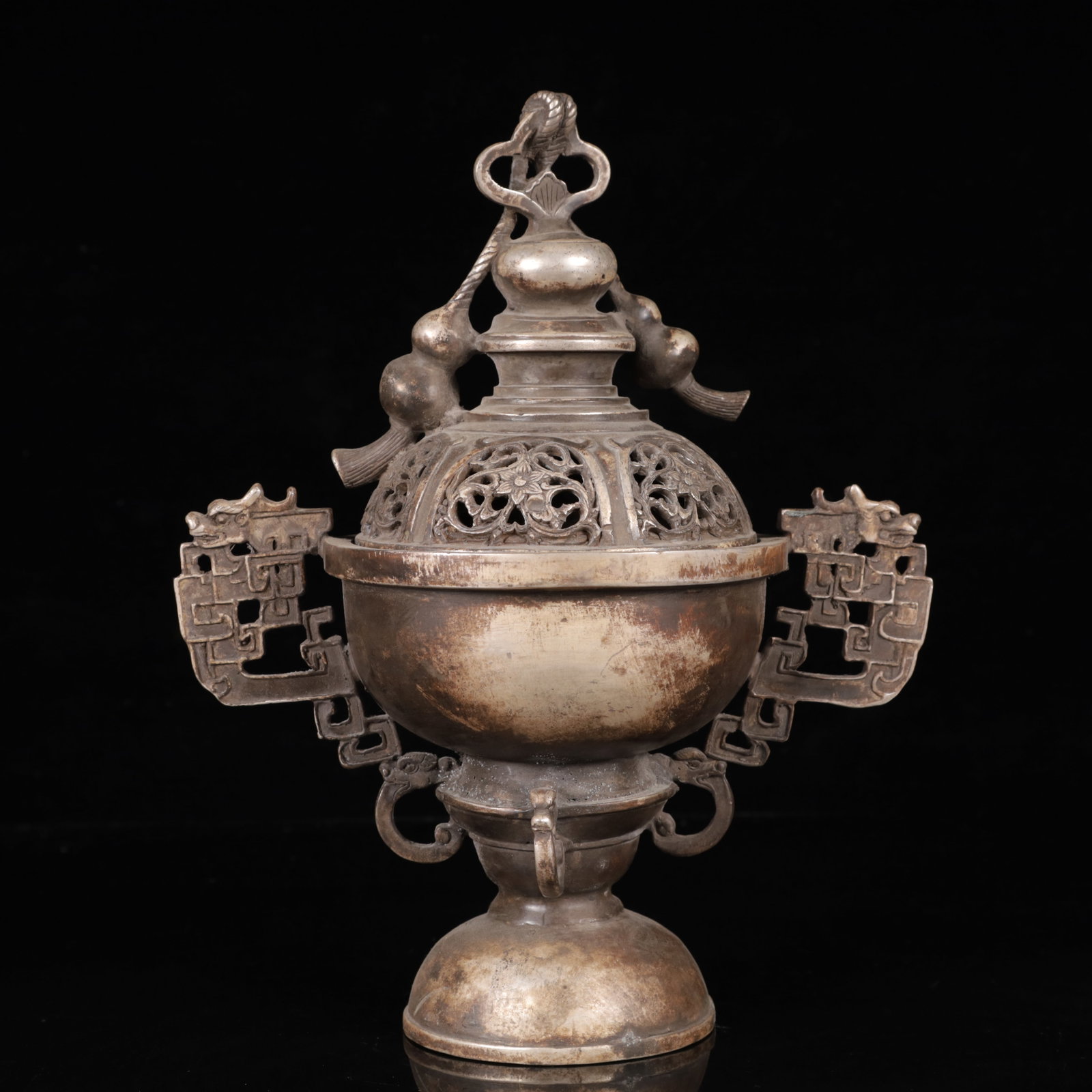 An Exquisite Silver-Plated Bronze Double-Ears Gourd Censer: An Exquisite Silver-Plated Bronze Double-Ears Gourd Censer,Qing Dynasty,China,Qianlong Four-Character Mark,Size:8.7inx5.5inx11in,Weight:1800g