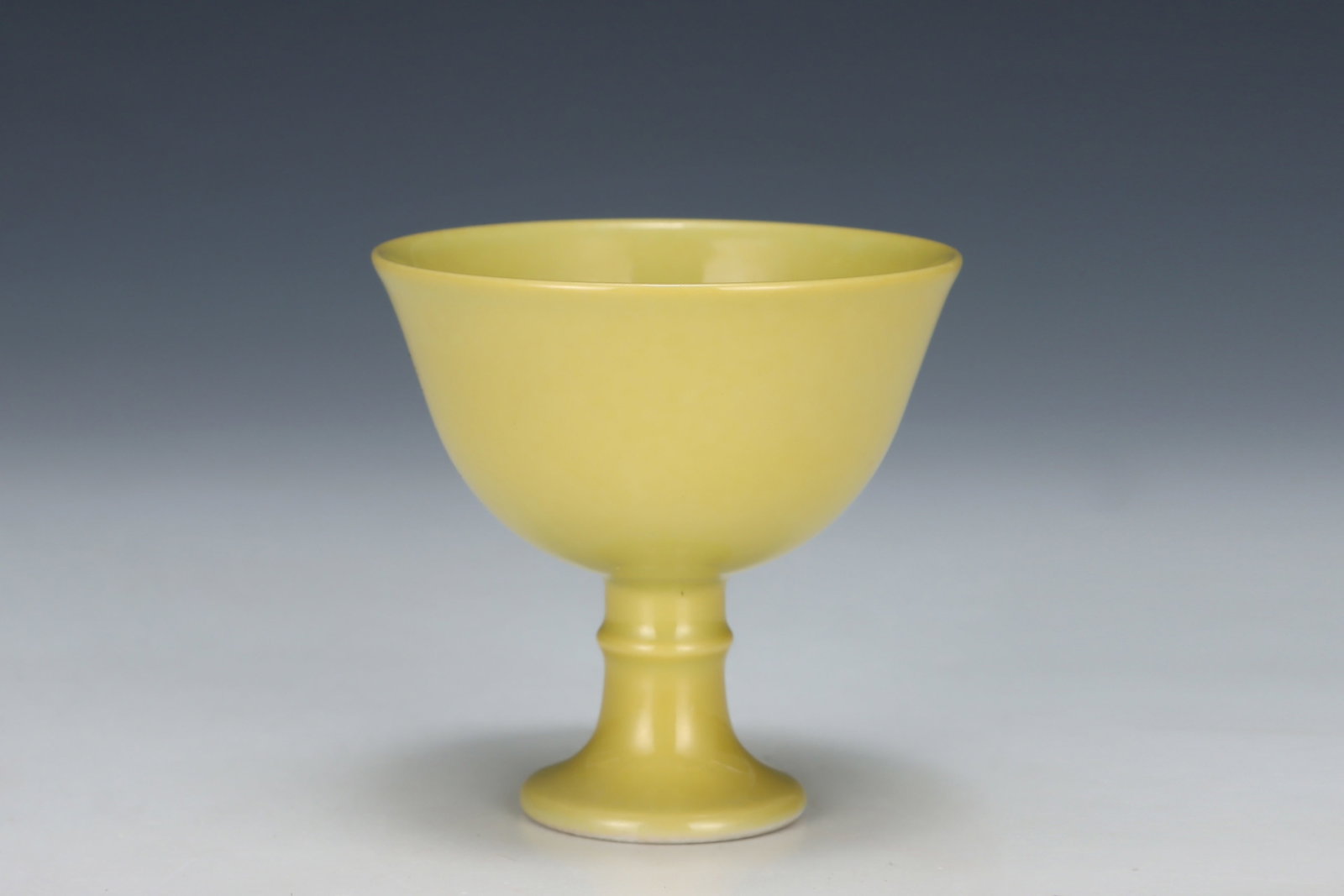 An Exquisite Yellow Glazed Stem Cup - 4