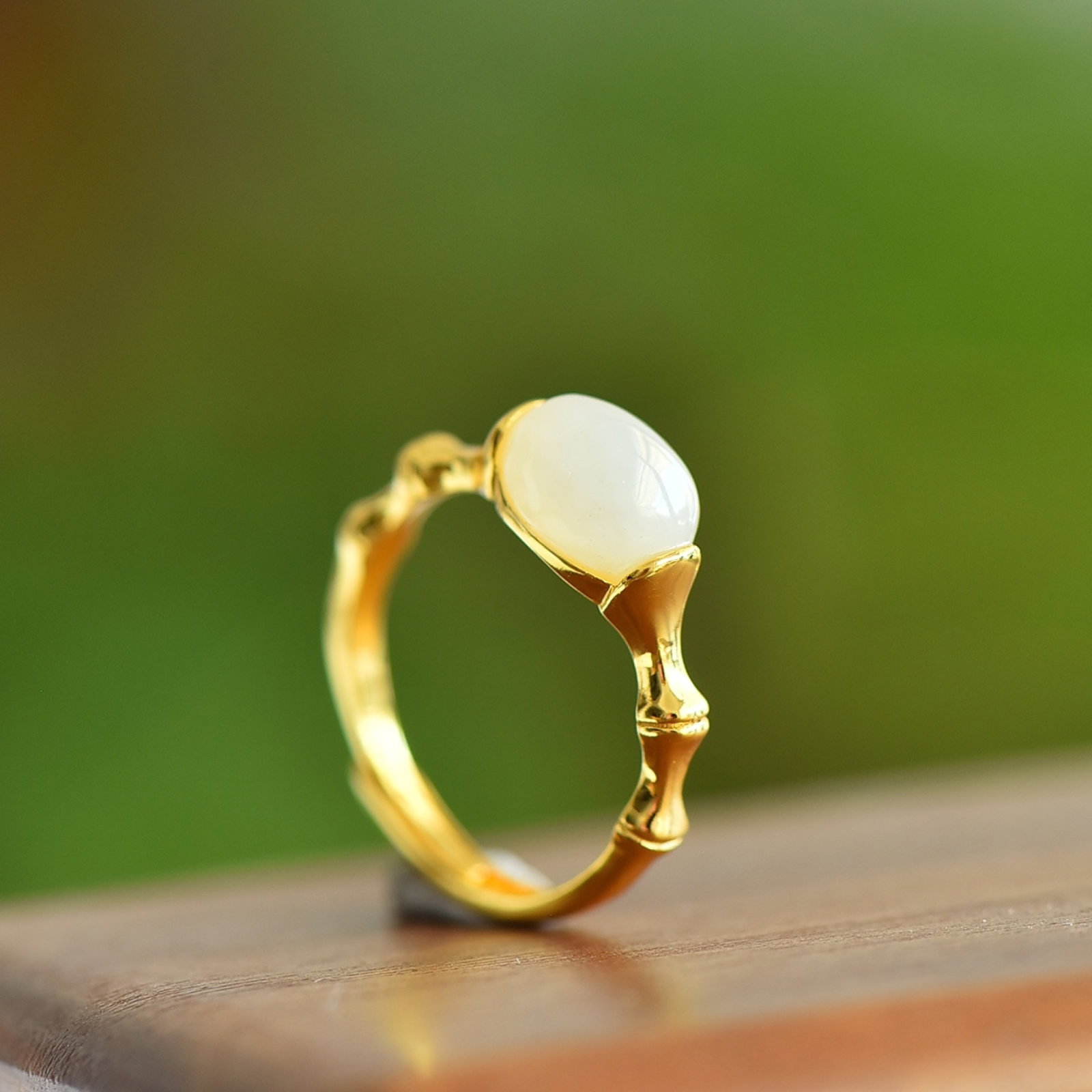 An Exquisite Sterling Silver-Gold Plated Inlaid White Jade Ring: An Exquisite Sterling Silver-Gold Plated Inlaid White Jade Ring, 纯银镀金镶白玉戒指