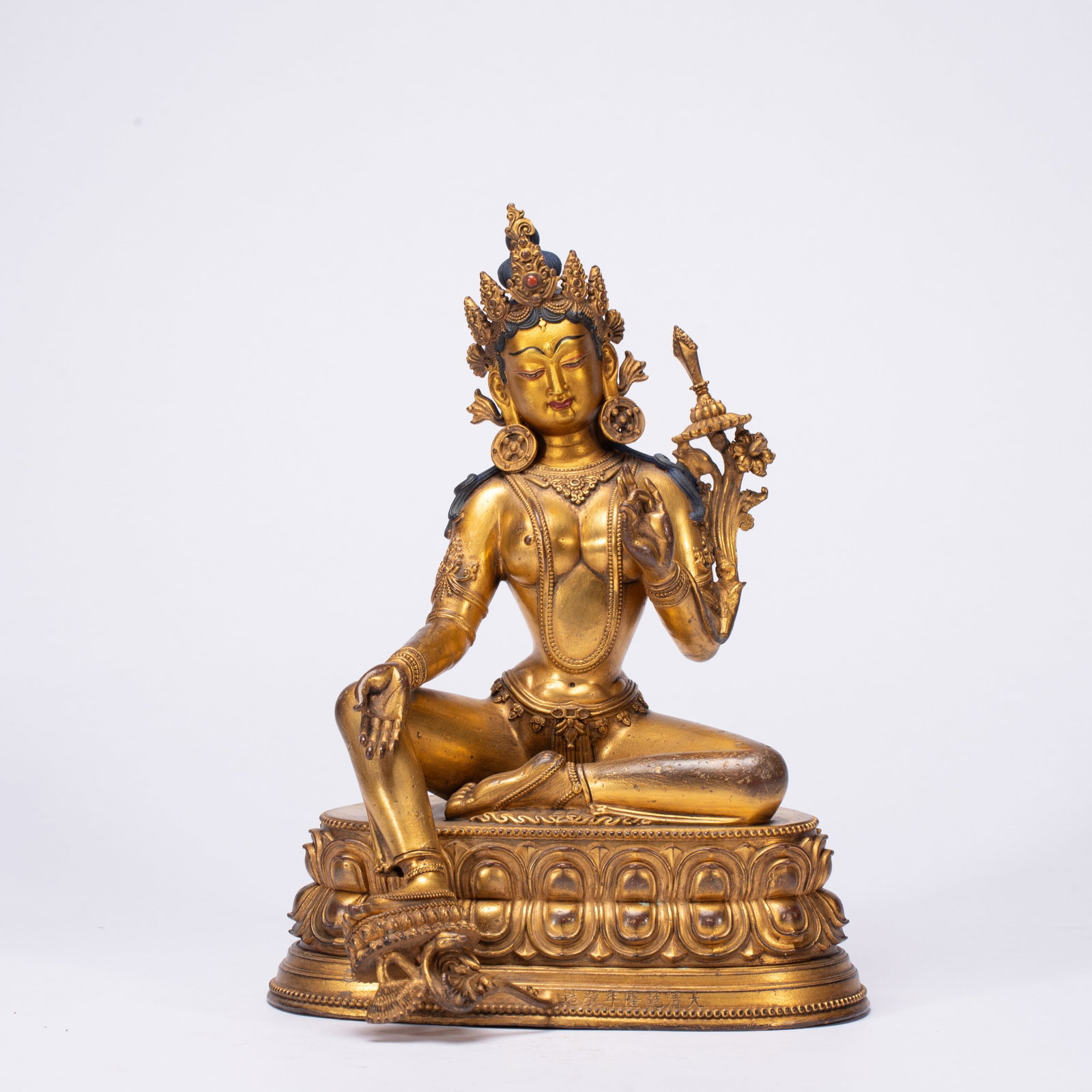 A Solemn Gilt Bronze Statue of Manjusri: A Solemn Gilt Bronze Statue of Manjusri,Qing Dynasty,China,Qianlong Mark,Size:6.1inx5.1inx8.3in,Weight:1810g
