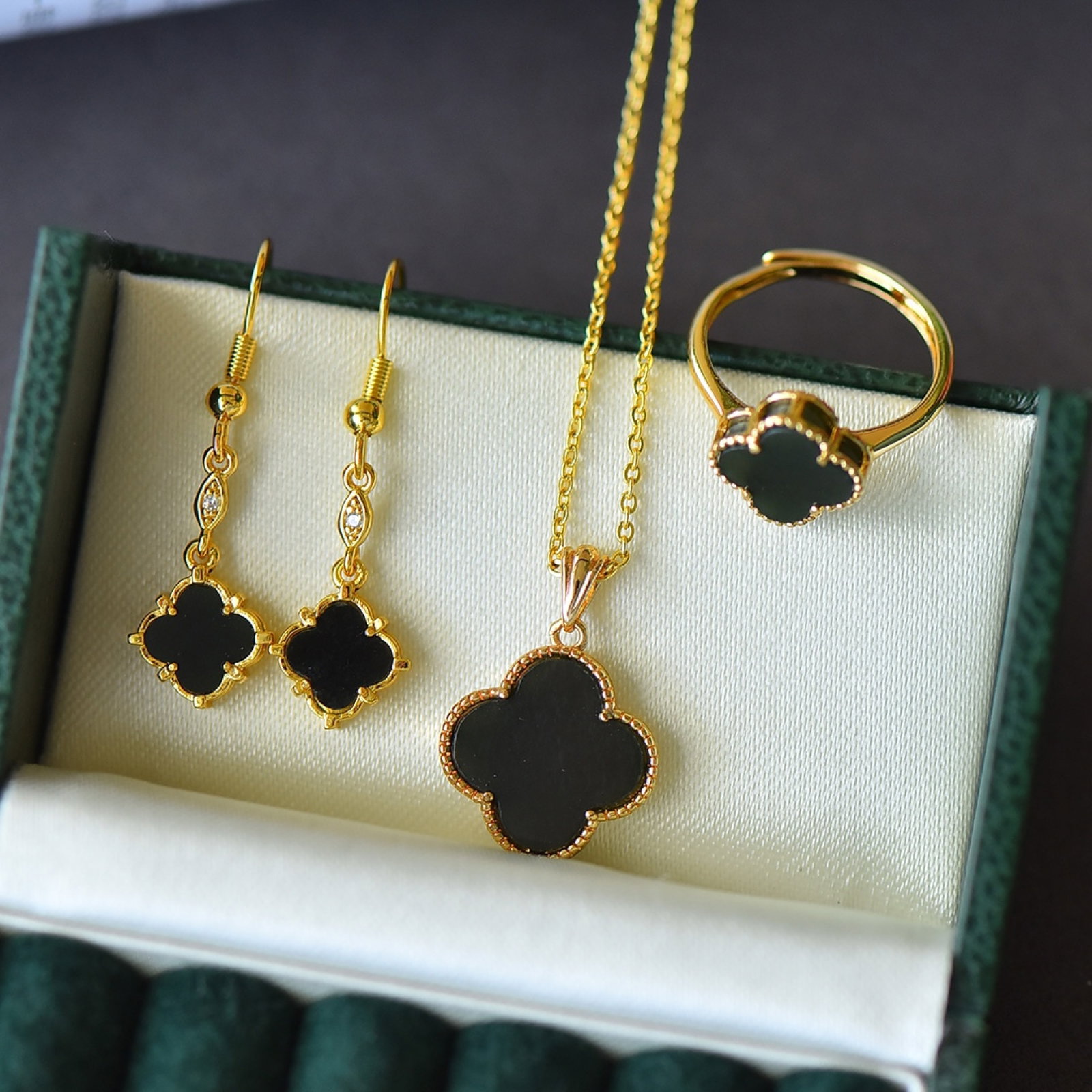 A Set of Fine Bronze-Gold Plated Inlaid Green Jade Jewelry: A Set of Fine Bronze-Gold Plated Inlaid Green Jade Jewelry,Size:(Necklace)0.6inx0.6in,(Ring)0.4inx0.4in,(Earrings)0.3inx0.3in