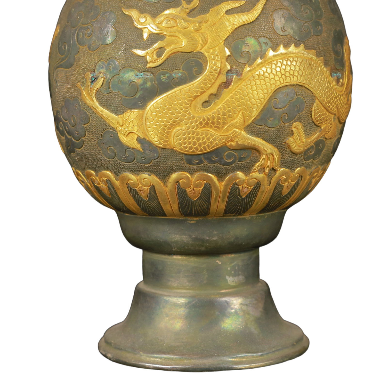 An Exquisite Gilt Silver Dragon Pattern Vase - 4