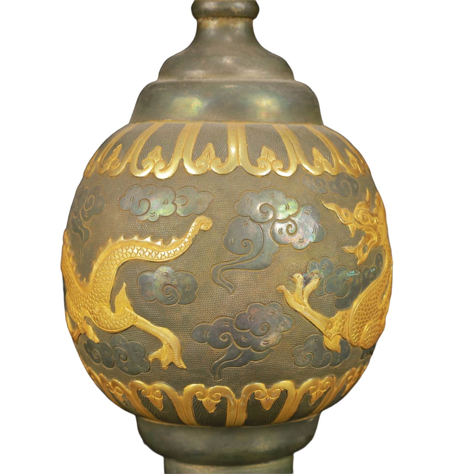 An Exquisite Gilt Silver Dragon Pattern Vase - 7
