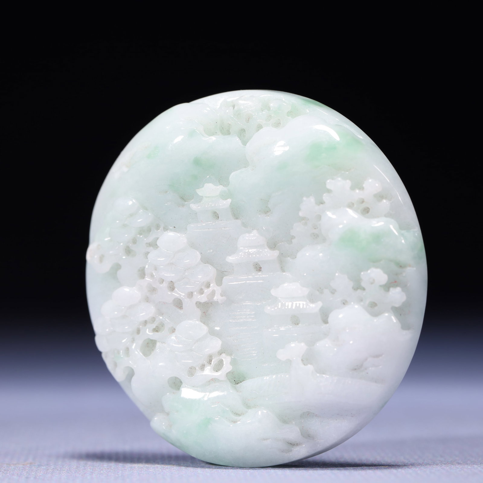 An Exquisite Jadeite Landscape Pattern Pendant - 2