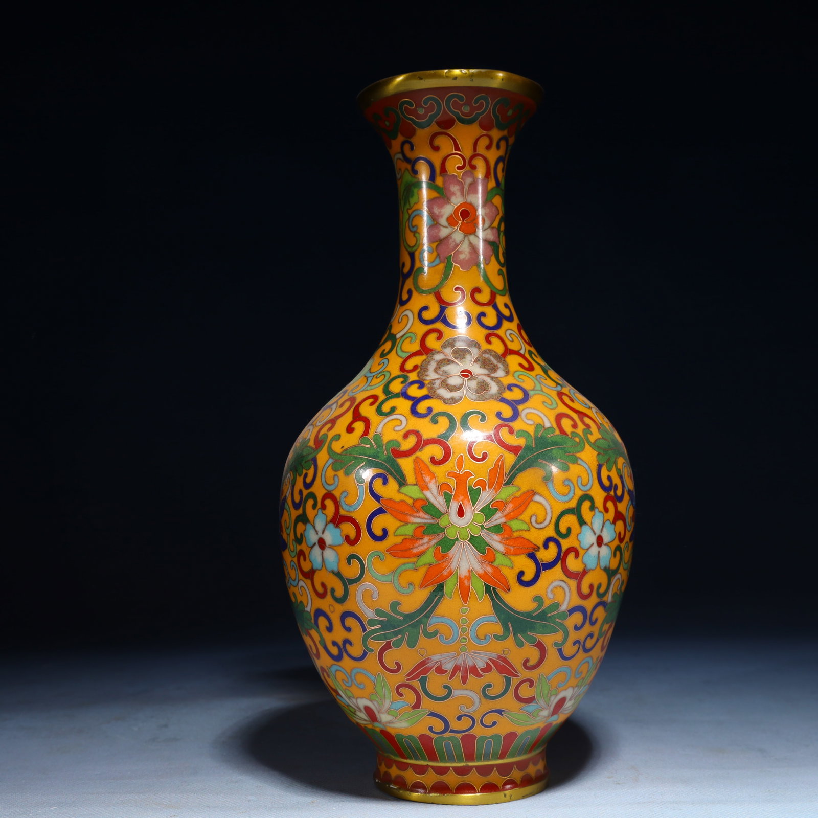 An Exquisite Cloisonne Flower Pattern Vase (1 of 5)
