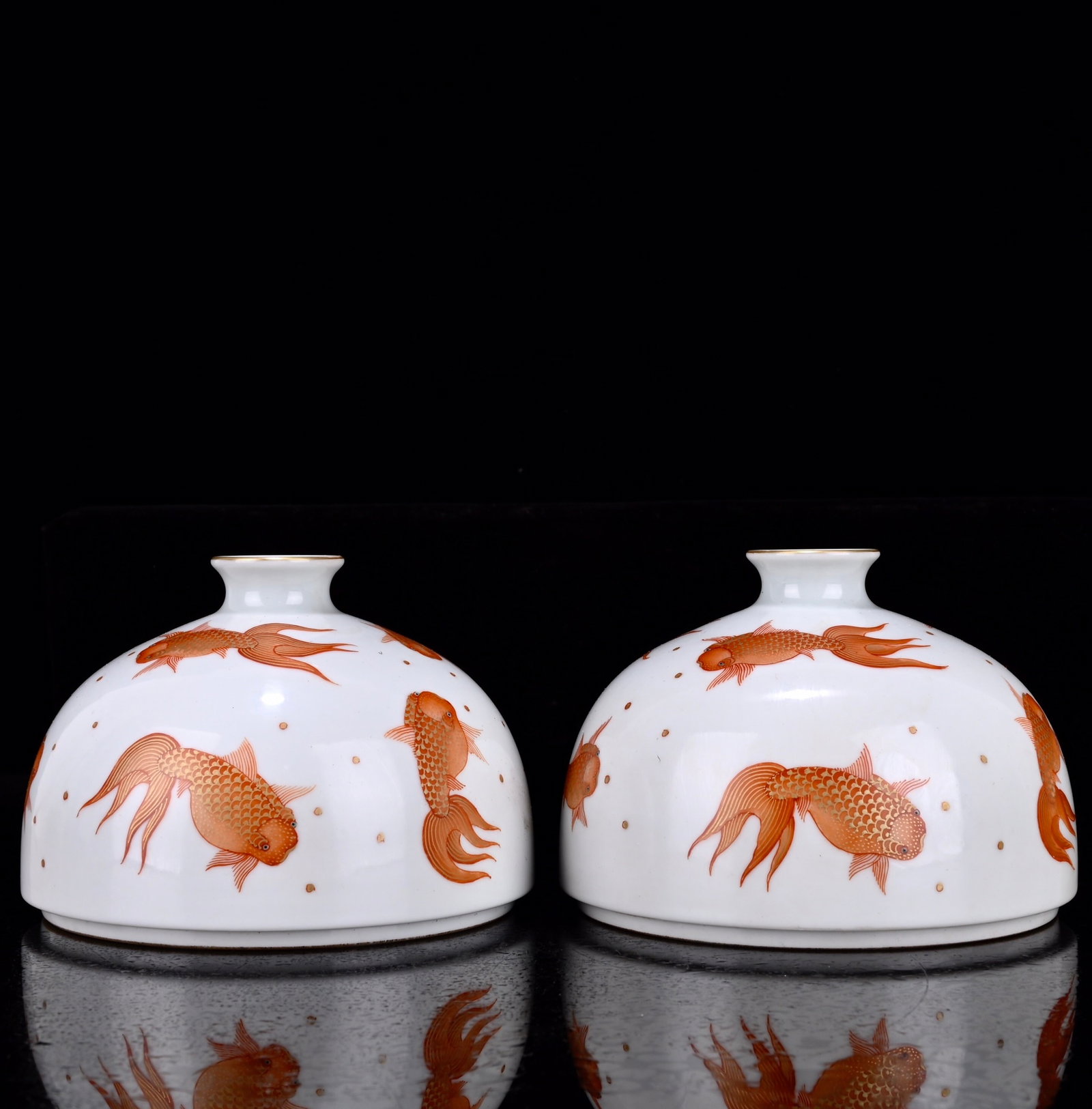 A Pair of Exquisite Iron-Red Painted Gold Fish Pattern Vases: A Pair of Exquisite Iron-Red Painted Gold Fish Pattern Vases,Qing Dynasty,China,Yongzheng Six-character Mark,Size:3.5inx5.1in 一对矾红描金鱼纹瓶,&