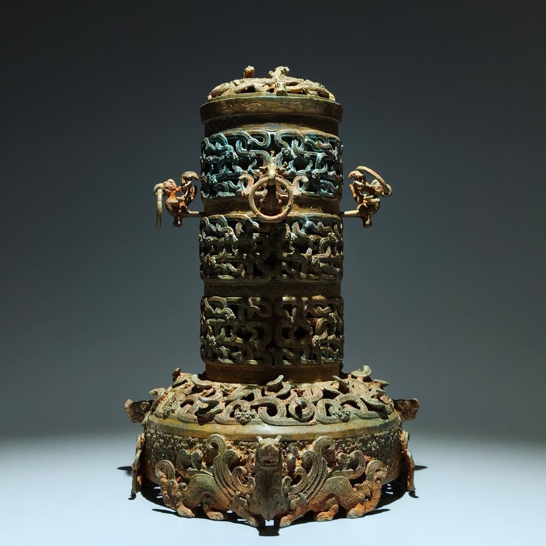 An Archaic Bronze Chi-Dragon Pattern Censer: An Archaic Bronze Chi-Dragon Pattern Censer,the Warring States period in China,Size:14.6inx10.6inx9.4in