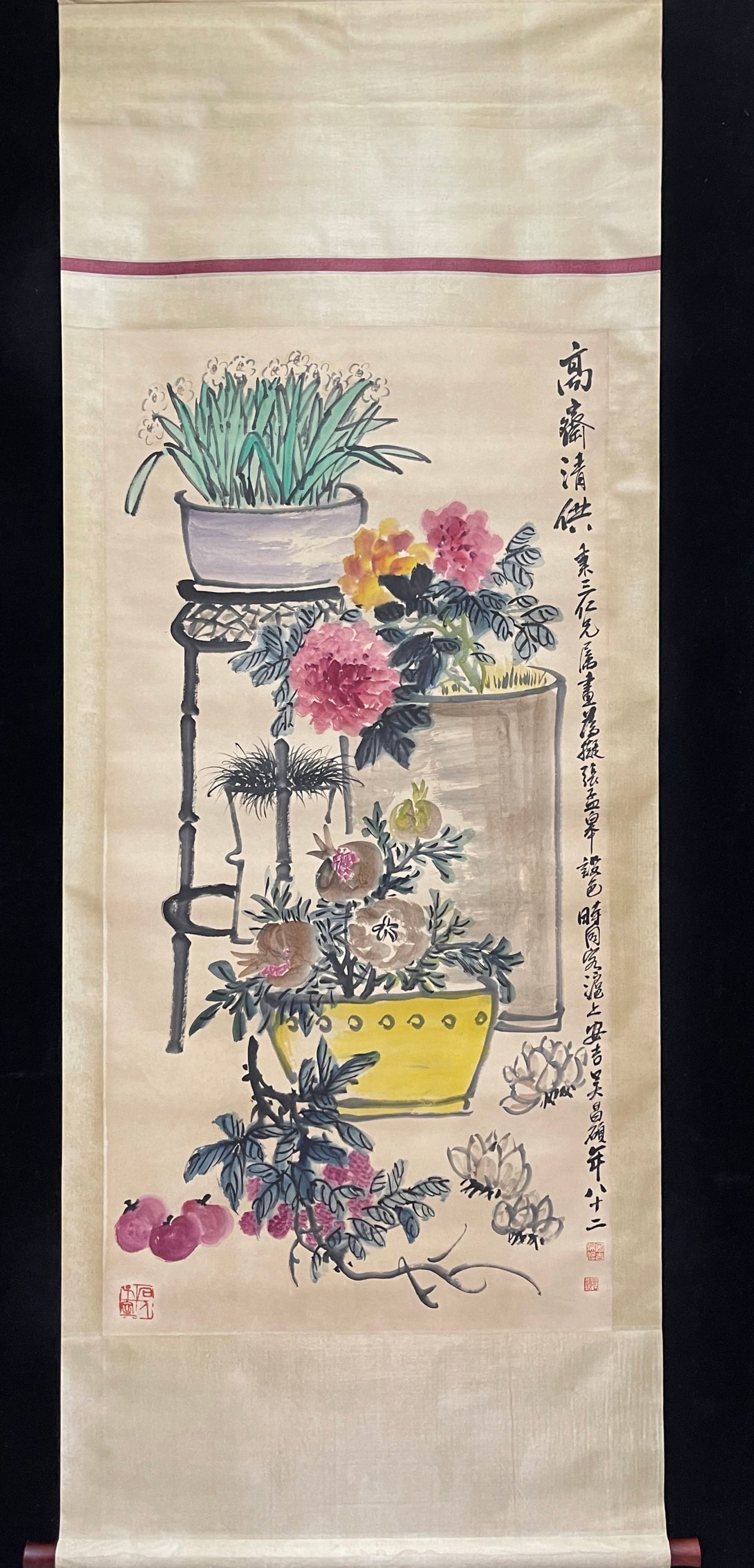 A Chinese Vertical Scroll Ink Painting of Flower on Paper: A Chinese Vertical Scroll Ink Painting of Flower on Paper,Wu Changshuo,Size:26.8inx53.9in 一幅中国水墨花卉画立轴,吴昌Ĵ