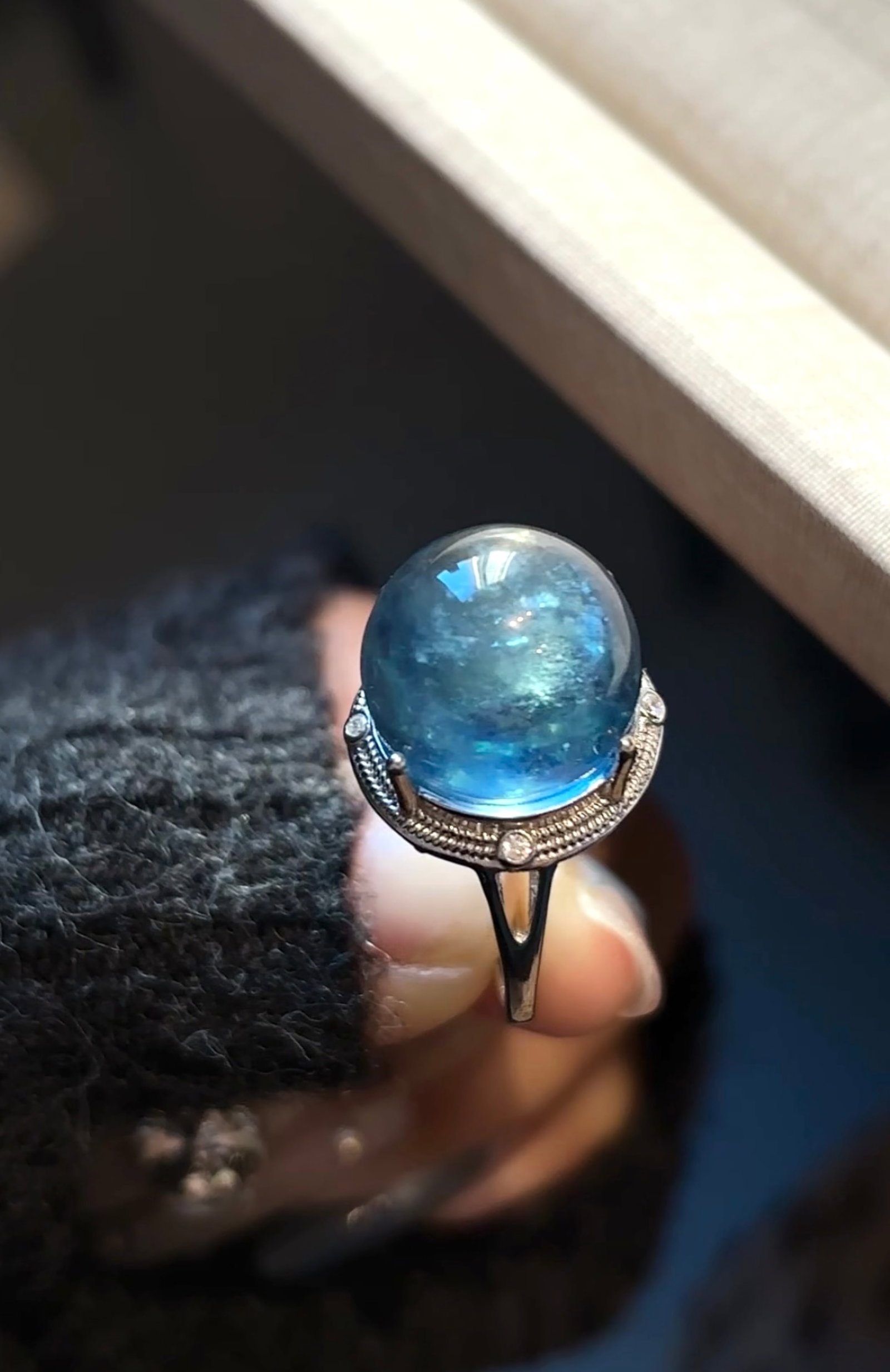 An Exquisite Aquamarine Ring - 2