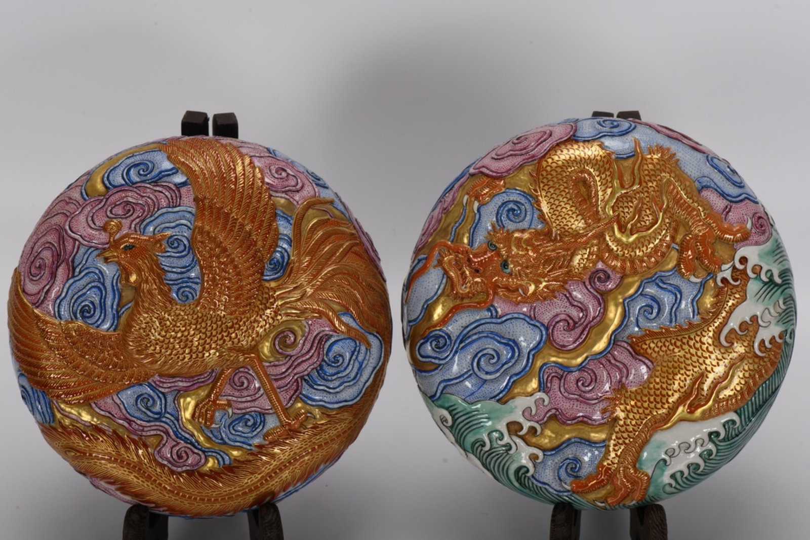 A Pair of Exquisite Enamel Painted Gold Dragon and Phoenix Pattern Ornaments: A Pair of Exquisite Enamel Painted Gold Dragon and Phoenix Pattern Ornaments,Qing Dynasty,China,Qianlong Four-character Mark,Size:1.8inx5.7in