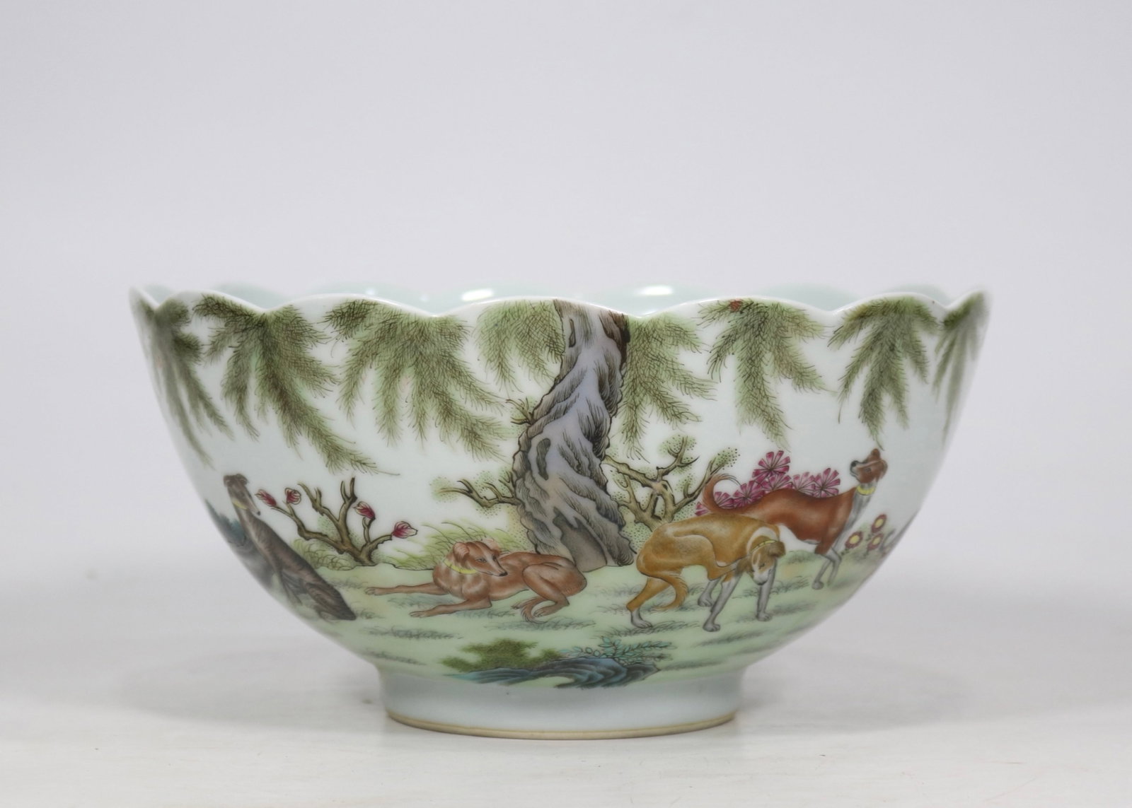An Exquisite Enamel Dog Pattern Bowl,with poem: An Exquisite Enamel Dog Pattern Bowl,with poem,Qing Dynasty,China,Qianlong Six-character Mark,Size:8.9inx4.3in