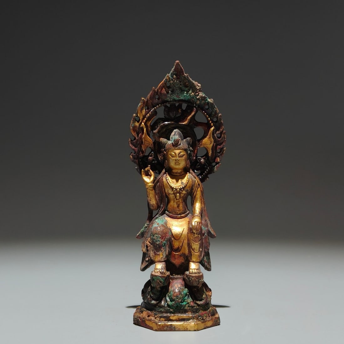 A Solemn Gilt Bronze Statue of Manjusri: A Solemn Gilt Bronze Statue of Manjusri,Tang Dynasty,China,Size:5.9inx2.2inx1.6in 铜鎏金文殊菩萨像,中国唐代