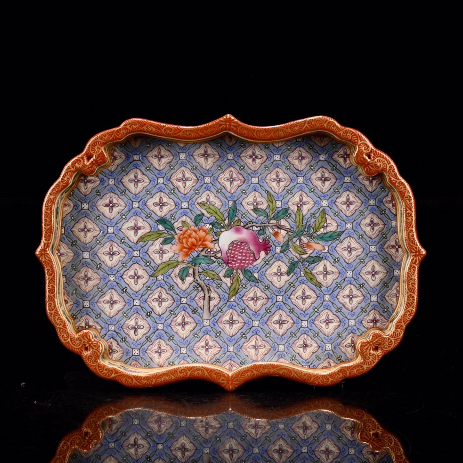 An Exquisite Enamel Flower Pattern Brush Washer - 4